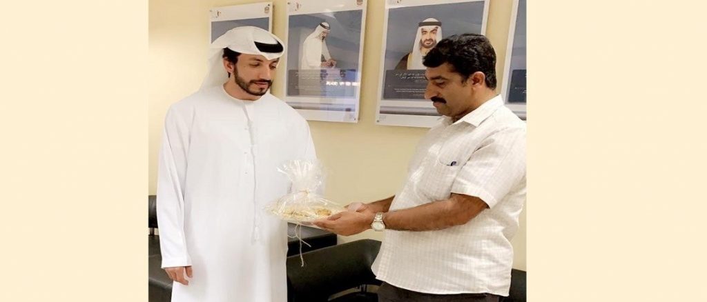 موظفو مركز العين ينظمون مبادرة “عيد الفطر”