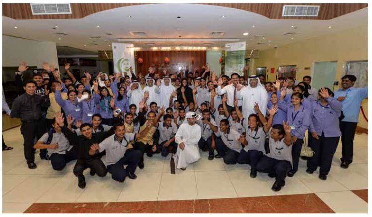 Emirates ID Organizes Iftar for Cleaning and Maintenance staff and gives out “Eid Clothing” gifts to them
