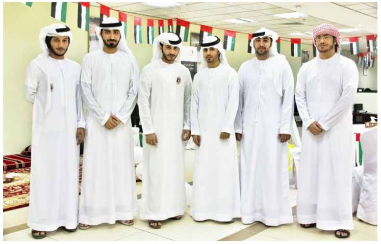 Musaffah Center Celebrates National Day with children, police music and “Anqash”