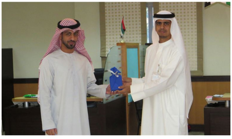 Fujairah Center honors its punctuate employees