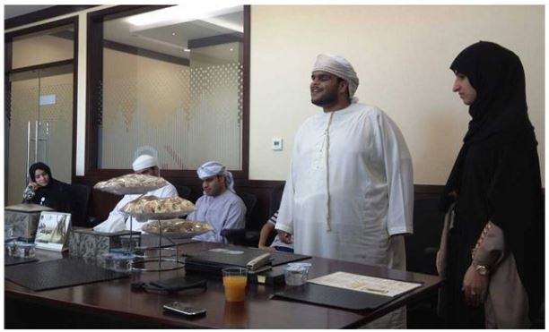 مركز رأس الخيمة للتسجيل ينظم فعالية “العصا البيضاء”