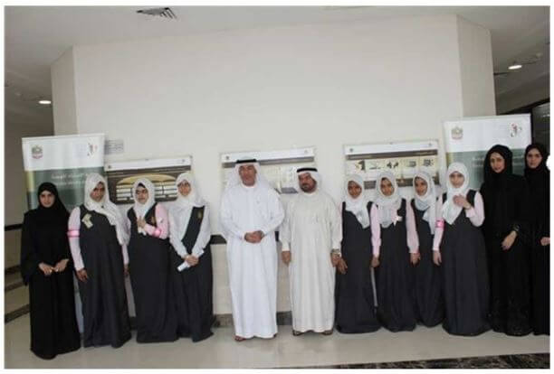 Sharjah Registration Center receives delegation of female students from Umm Roman School