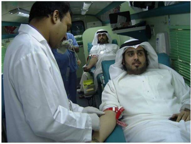 Ajman registration center participates in blood donor campaign