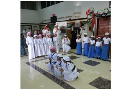 Karama Center Celebrates UAE National Day and Winning of Expo 2020 with students and customers