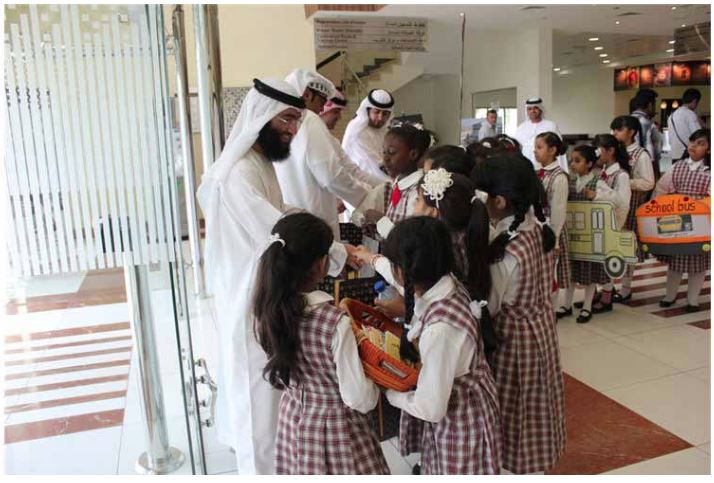 Sharjah Center receives Sharjah Model School students