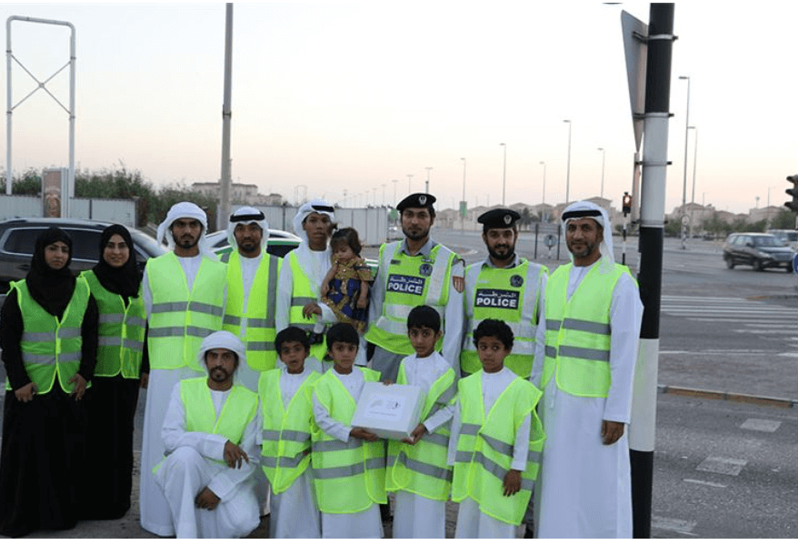 Emirates Identity Authority’s Employees Distribute “Fasters’ Iftar ” meals to drivers ×