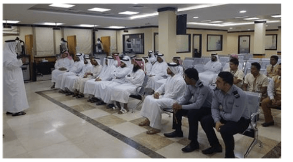 Customer Happiness Center in “Khalifa Medical City” Organizes a Health Lecture for its Employees