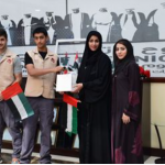 مركز عجمان يستقبل وفدين طلابيين احتفالاً بيوم العلم-thumb