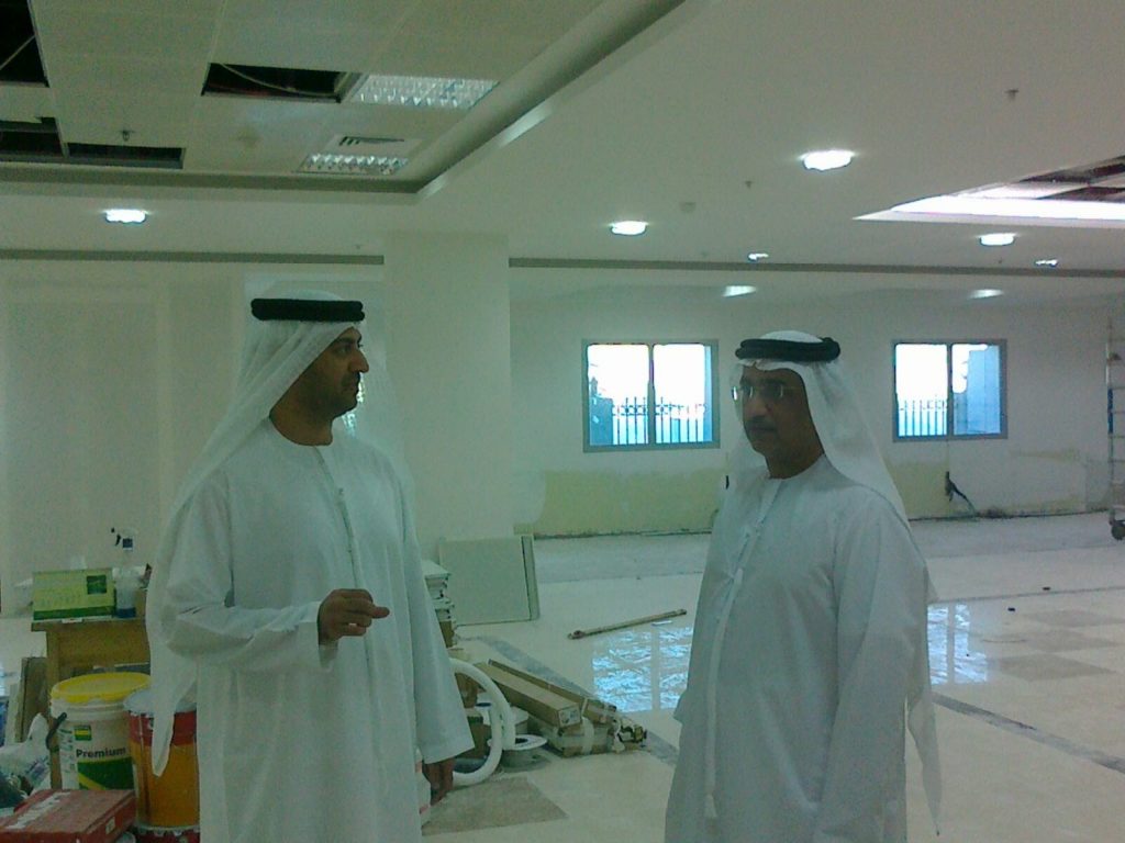 Emirates ID Director General inspects progress of work in Al Barsha Center’s interior redesign project