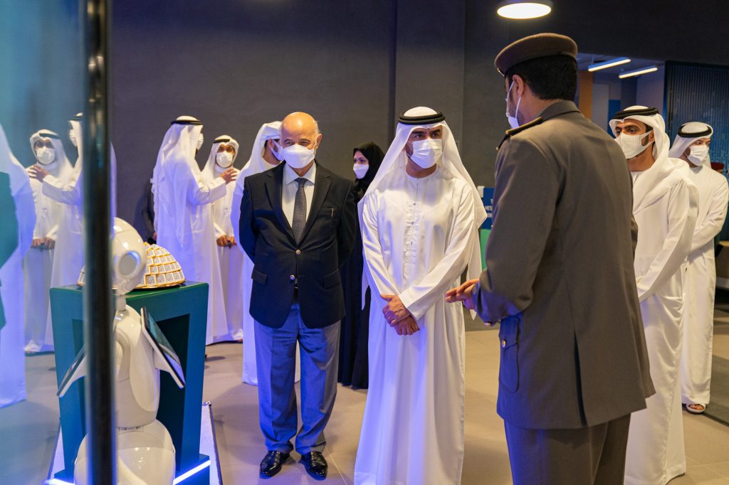 Abdullah bin Salem Al Qasimi visits the innovative platform of Identity, Citizenship, Customs and Ports Security in Sharjah
