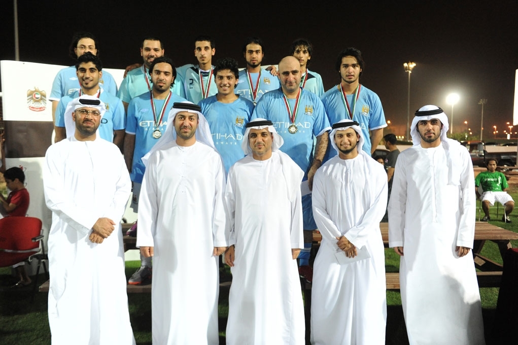 “Al Suqoor” defeats “Manchester City”  and flies high with championship cup