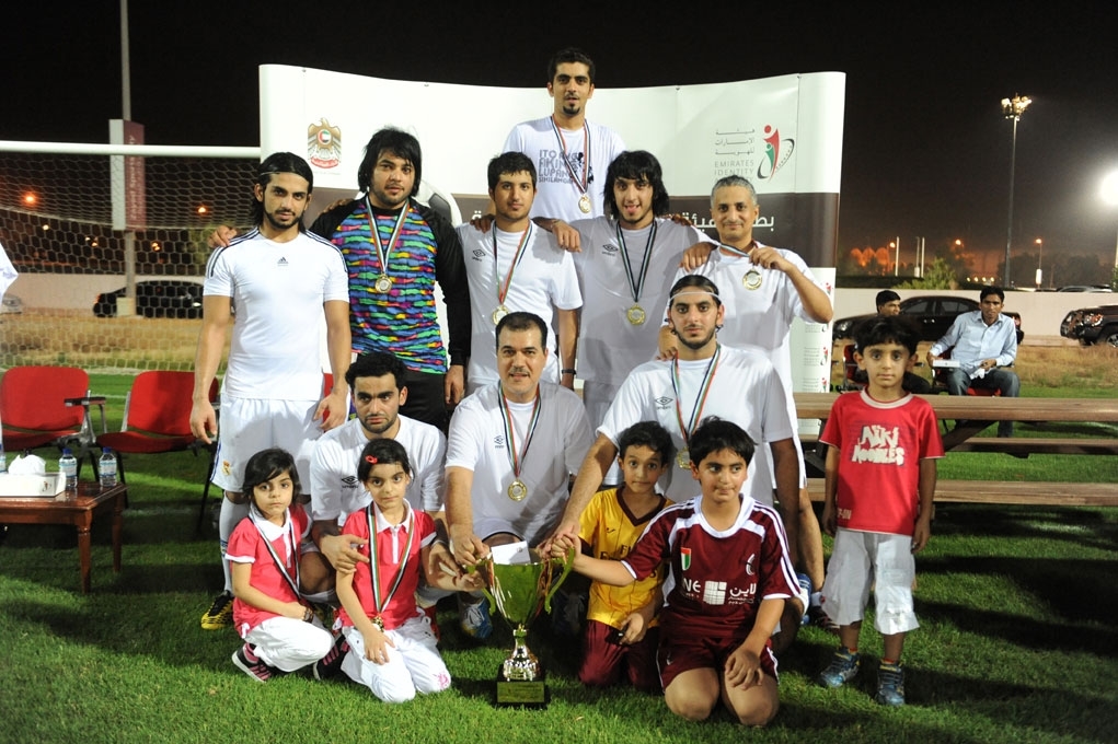 “Al Suqoor” defeats “Manchester City”  and flies high with championship cup