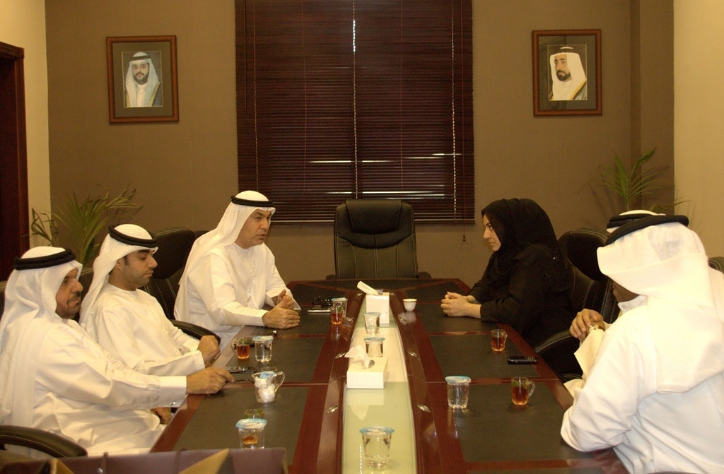 Sharjah Center discusses means of boosting co-operation with Sharjah Social Services Department