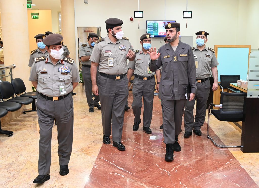 Acting Director General of the Authority pays a visit to Khatam al-Malaha and Khor Fakkan Ports