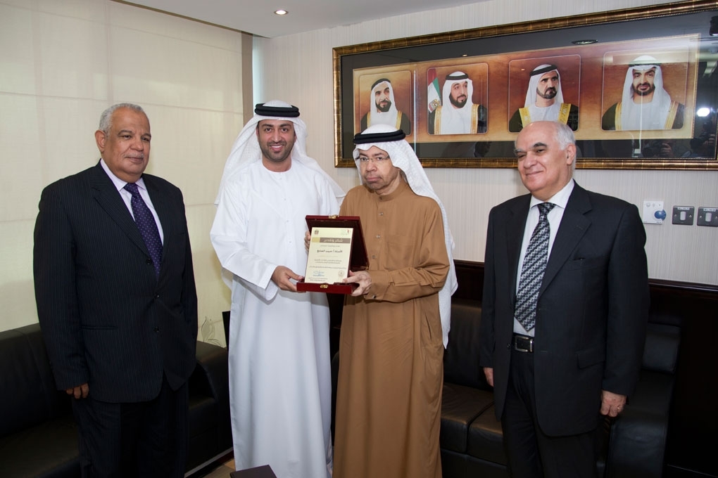 Emirates ID honors Habib Al Sayegh in appreciation of his constructive media efforts