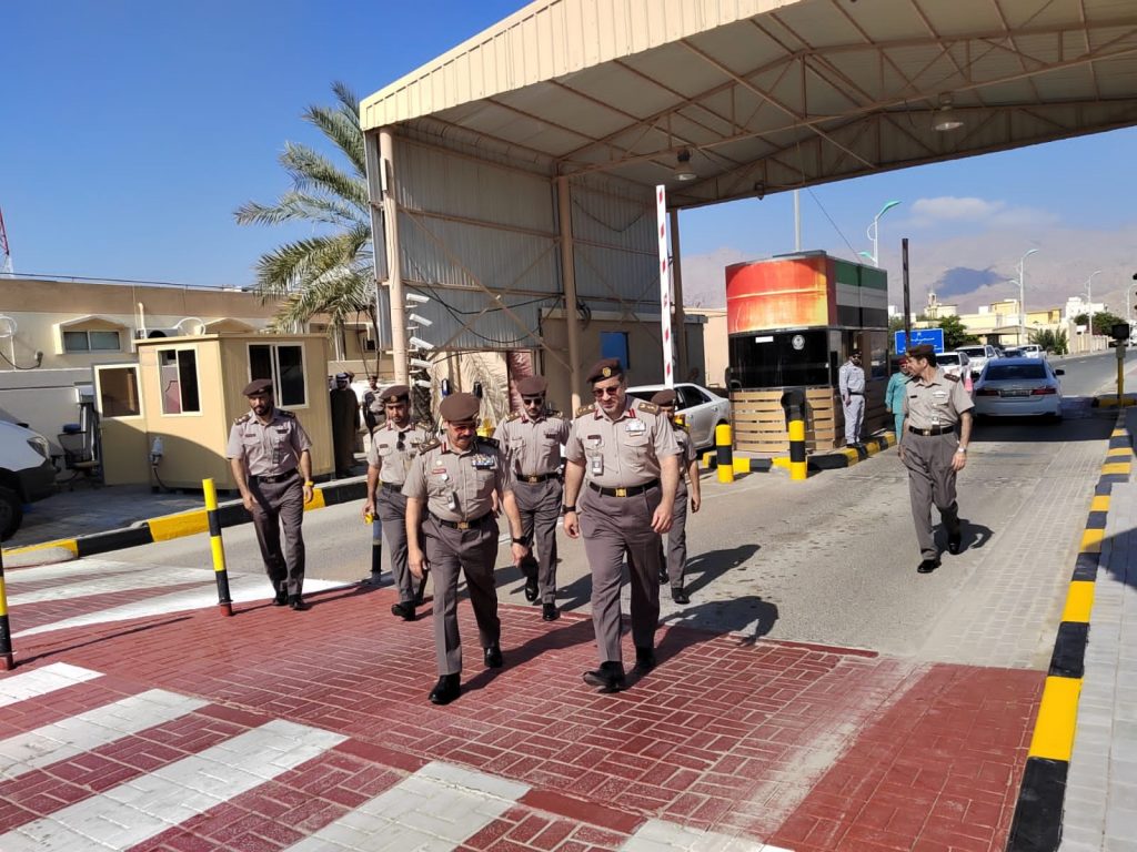 The Director of Sharjah Residence inspects the border crossings and customer happiness centers