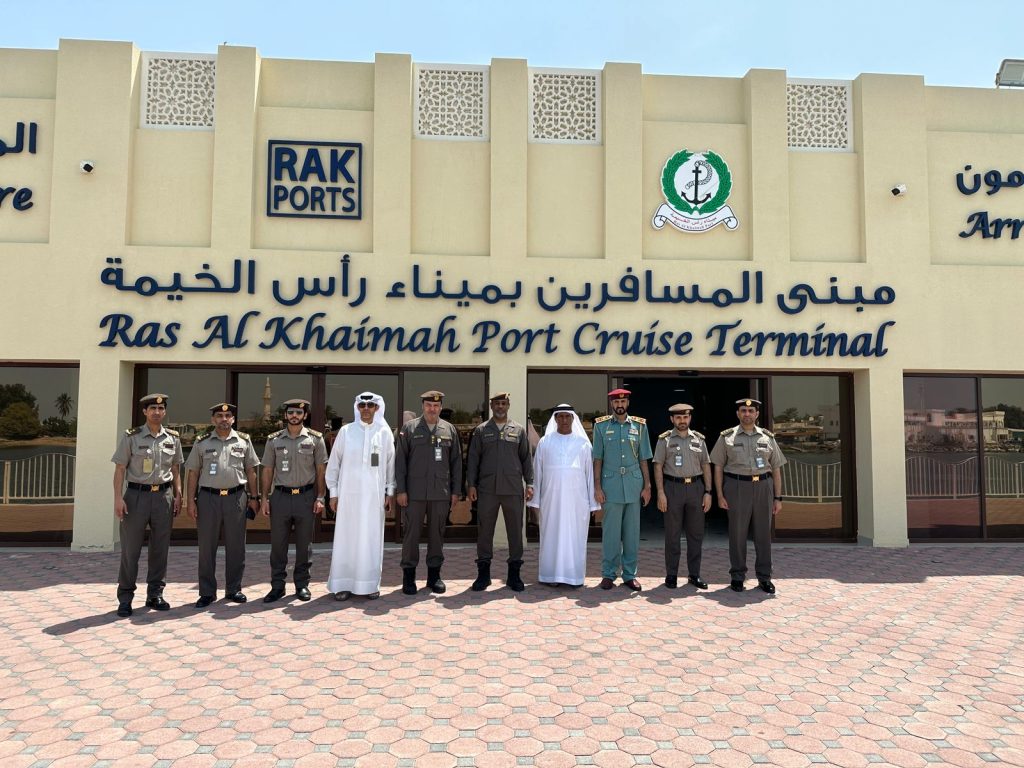 “General Directorate of Residency and Foreigners Affairs in Ras Al Khaimah” Visits Logos Hope Ship