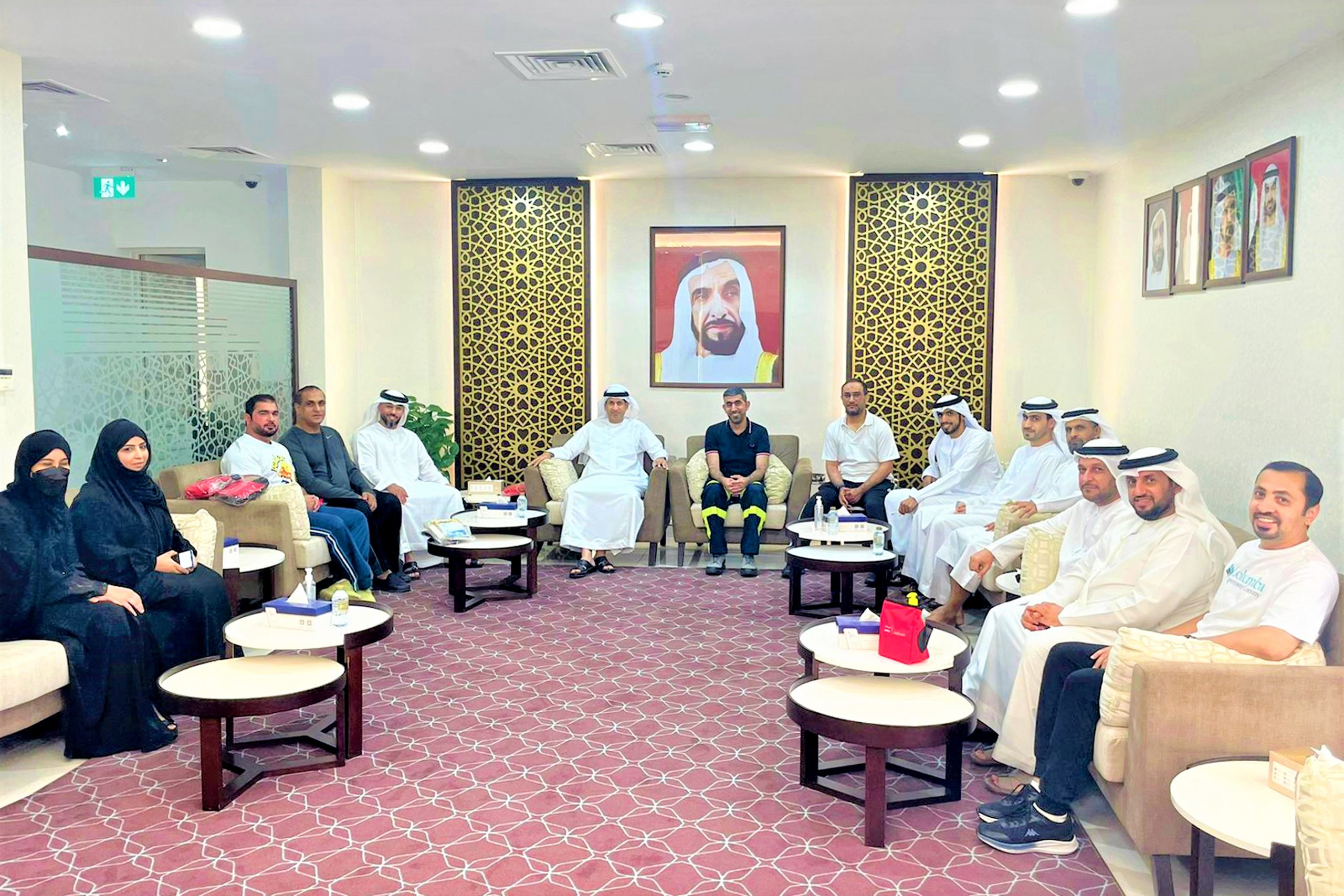 Emirates Academy for Identity and Citizenship Holds a Training Course on Emergency Response