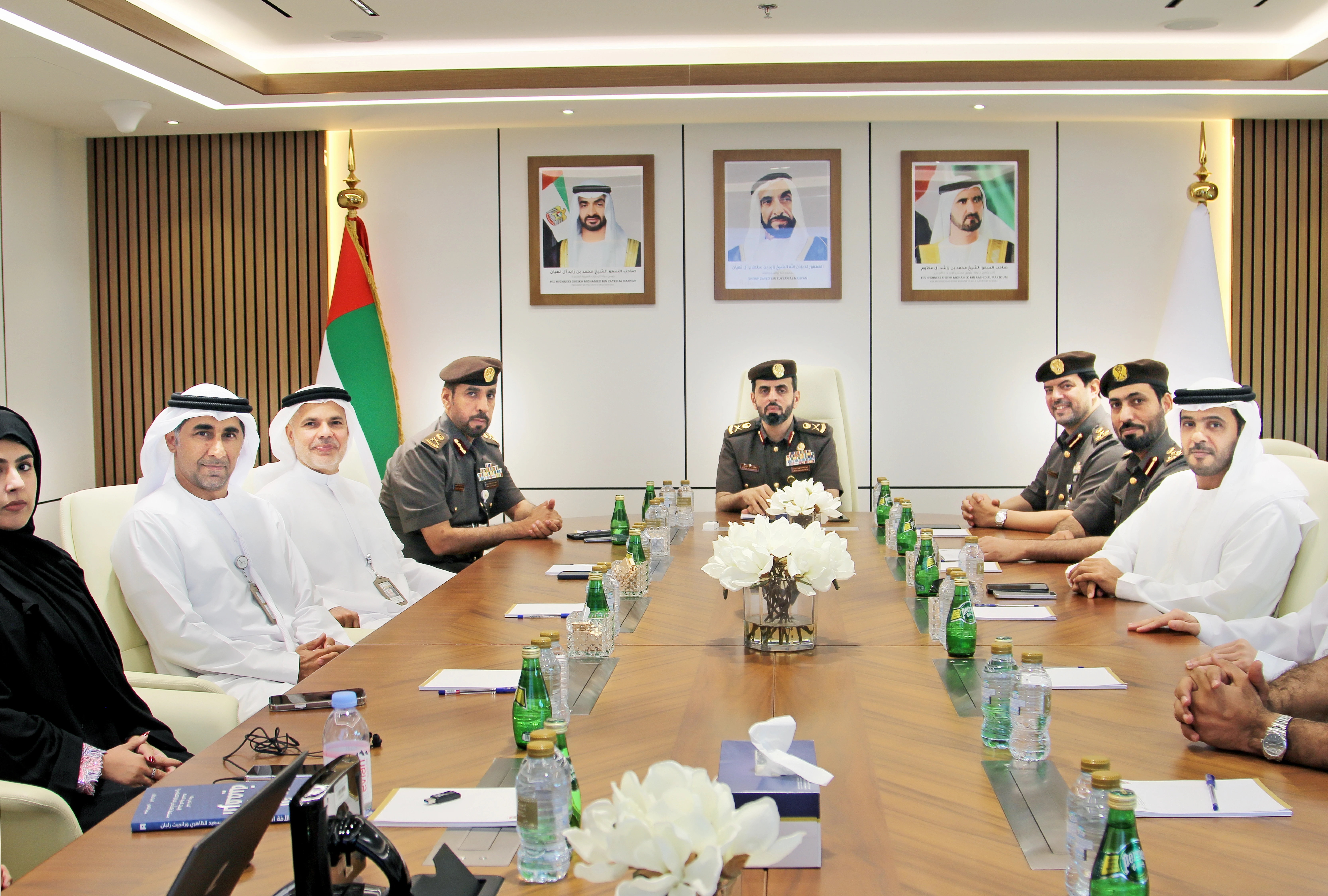 لجنة تطوير الخدمات تستعرض مبادرات ومشاريع توظيف الذكاء الاصطناعي