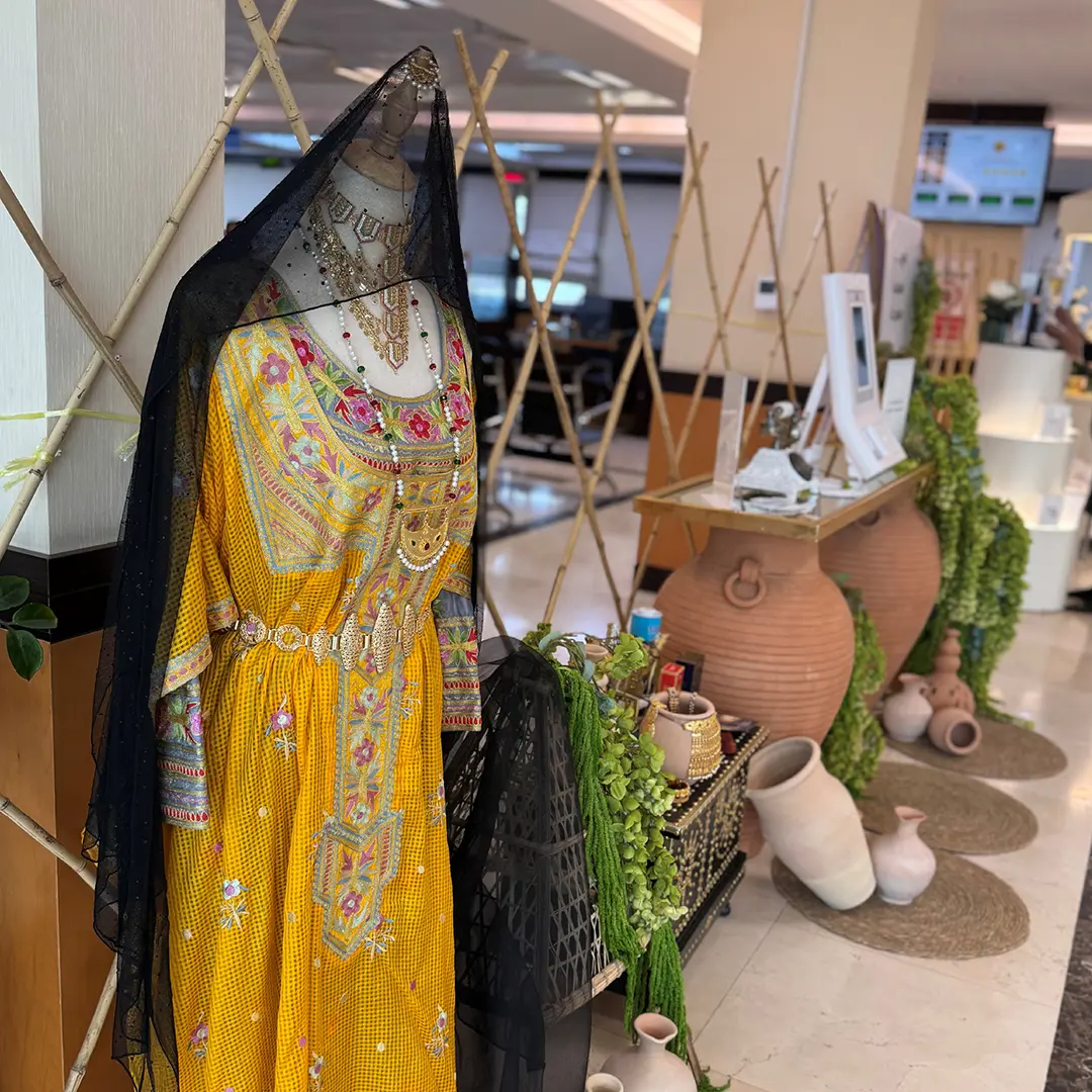 “الهوية والجنسية والجمارك وأمن المنافذ” تحتفي بيوم المرأة الإماراتية