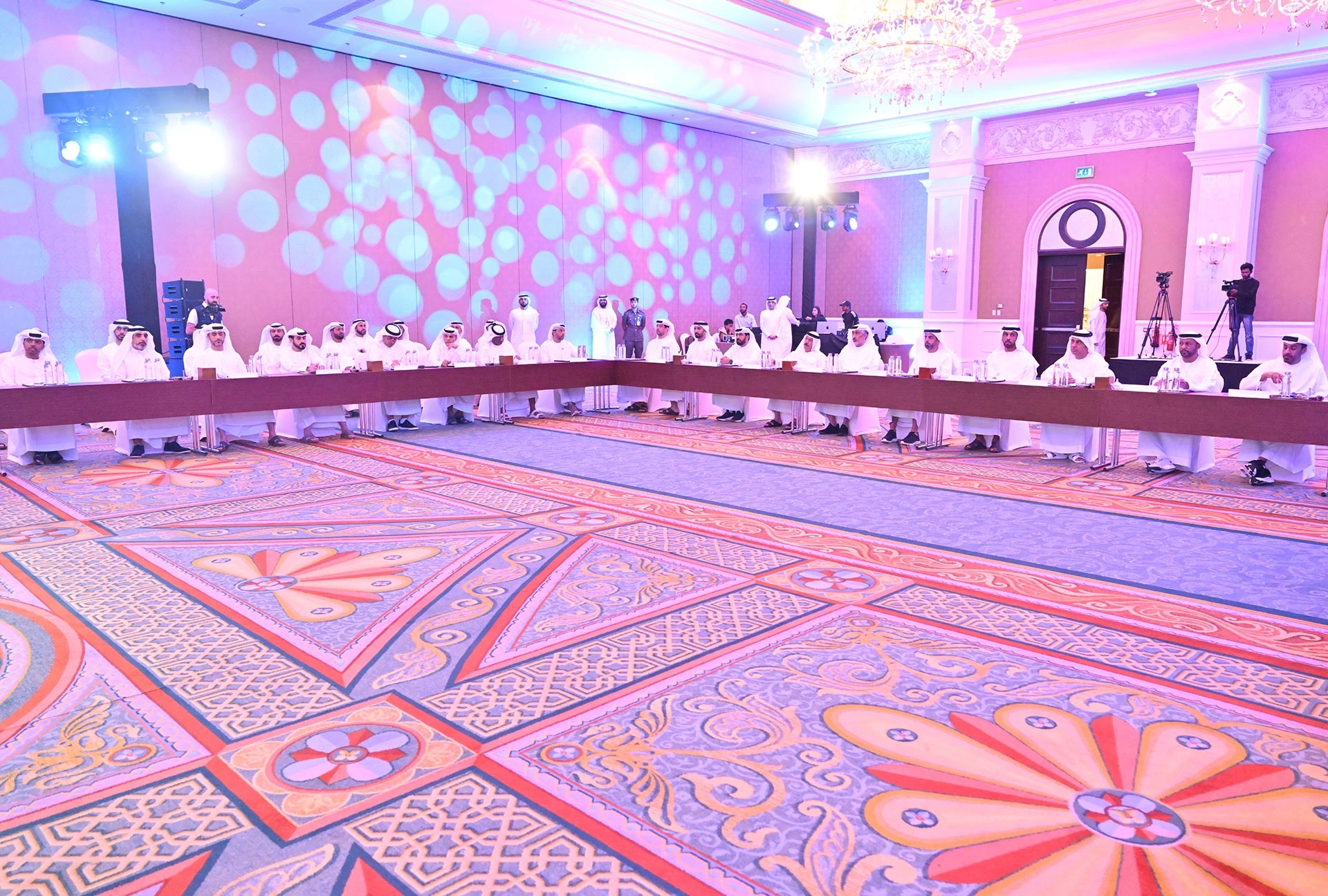 “الهوية والجنسية والجمارك وأمن المنافذ” تعقد خلوة الخطة الاستراتيجية لتحديد رؤية ومشاريع دورة 2027 – 2029