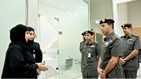 “الهوية وشؤون الأجانب – أبوظبي” تتفقد سير العمل بمراكز سعادة المتعاملين بالعين