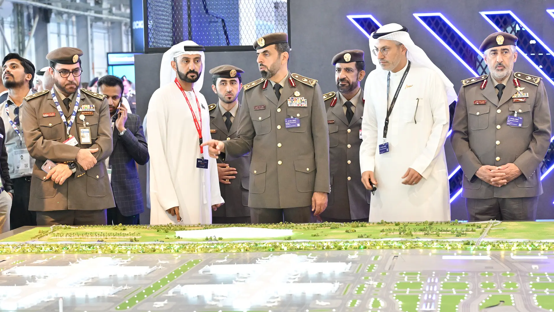 Director General of “Identity and Citizenship” Visits Dubai Airshow 2025