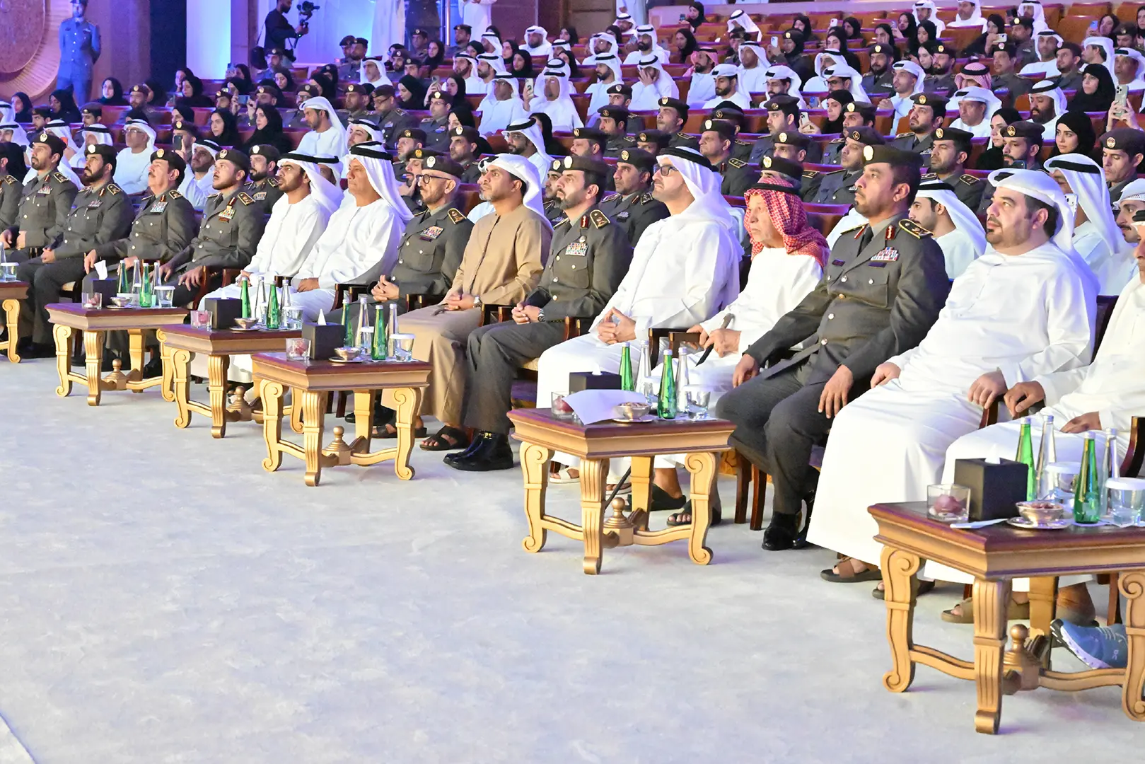 “الهوية والجنسية والجمارك وأمن المنافذ” تكرم الفائزين بجائزة رئيس الهيئة للأداء المتميز لعام 2025