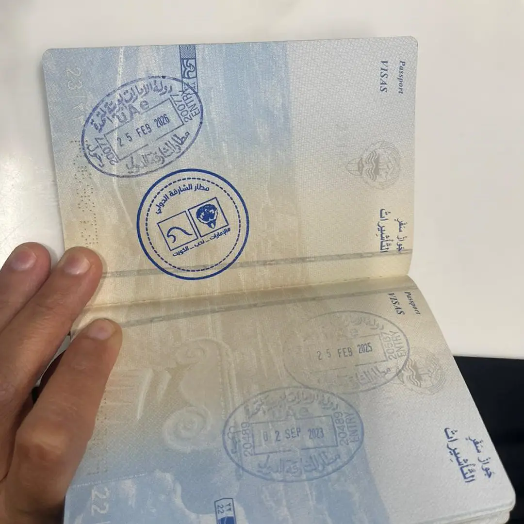 الهيئة تحتفي باليوم الوطني الكويتي بختم تذكاري للمسافرين