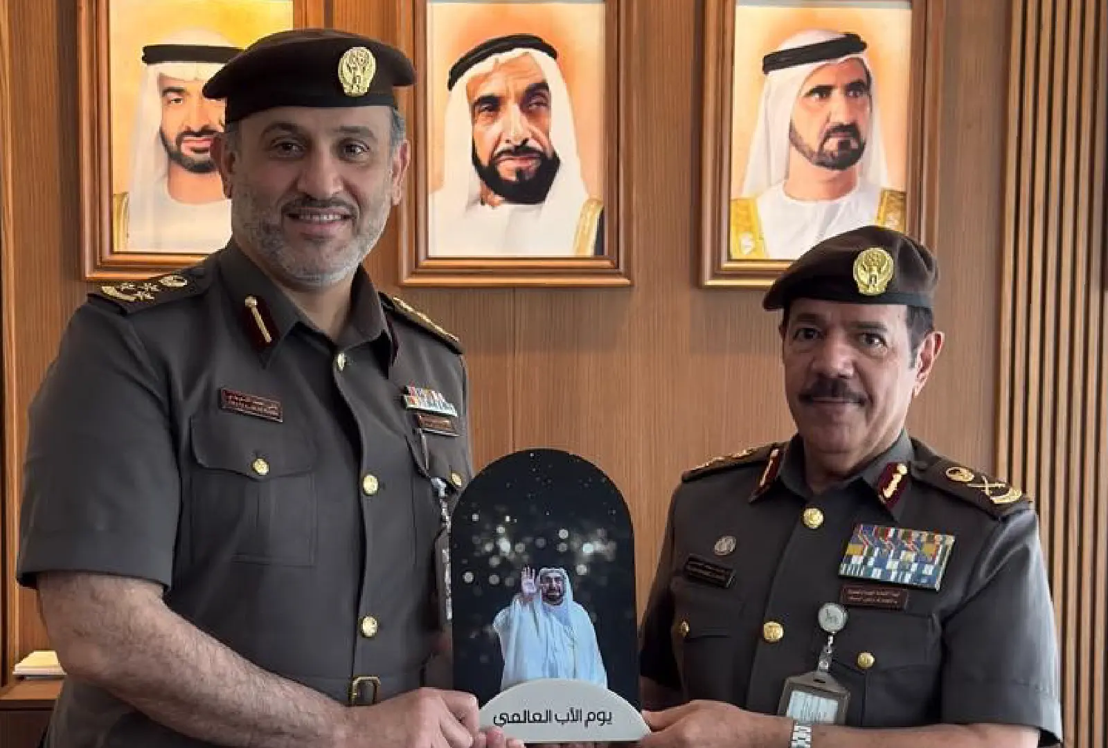 “الهوية والجنسية” تحتفي باليوم العالمي للأب