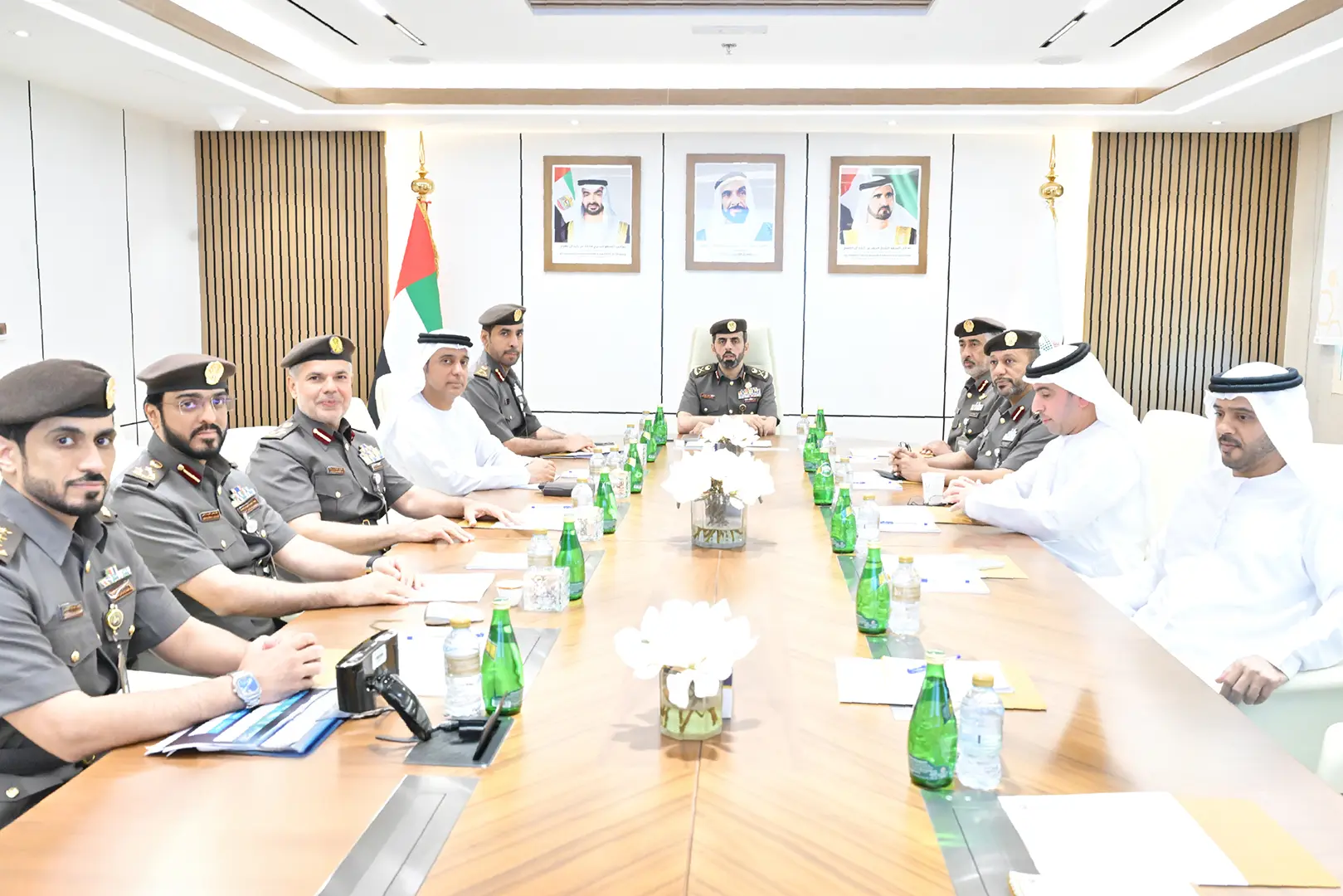 مديرو العموم يناقشون تنفيذ مشروع الذكاء الاصطناعي المساعد