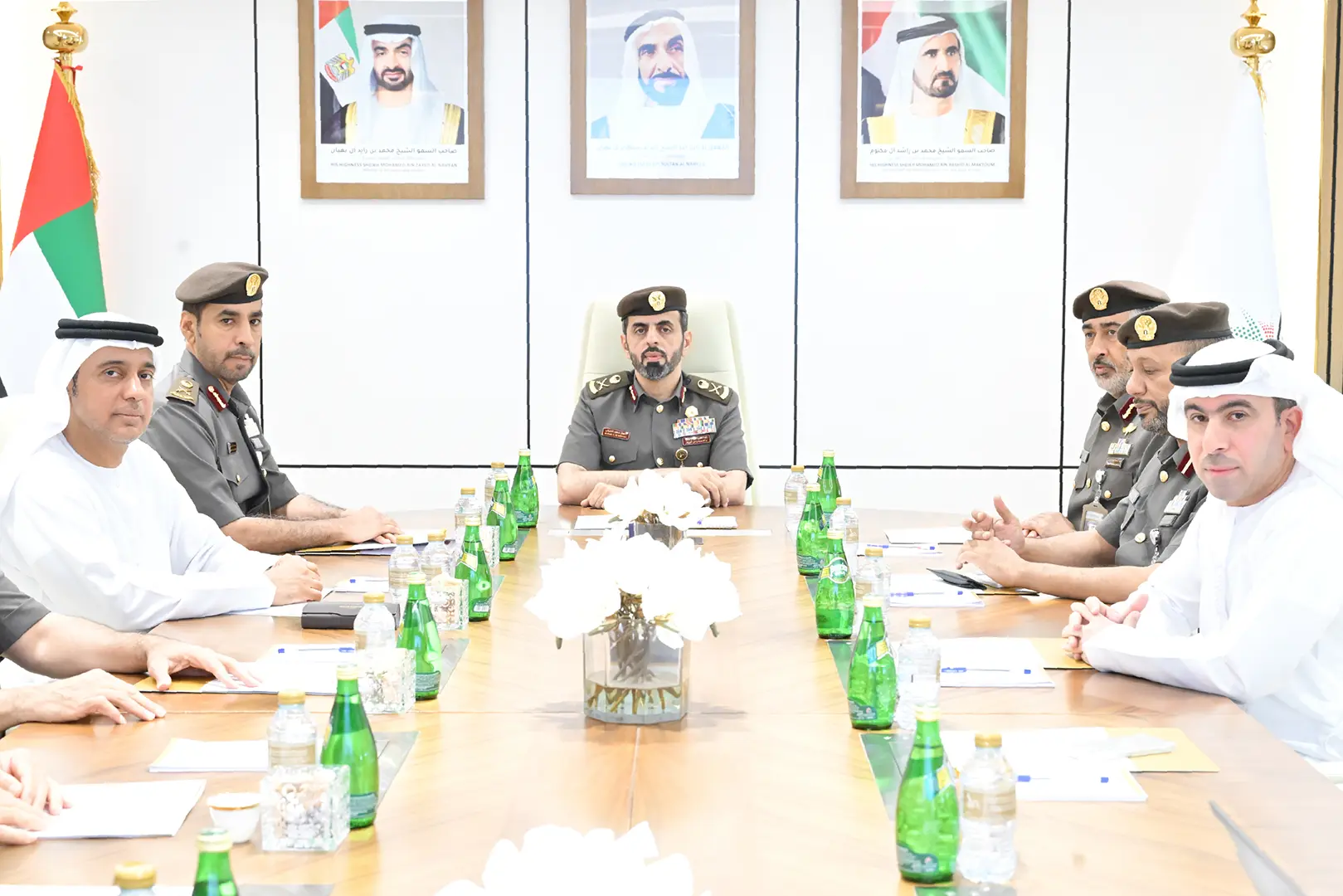مديرو العموم يناقشون تنفيذ مشروع الذكاء الاصطناعي المساعد